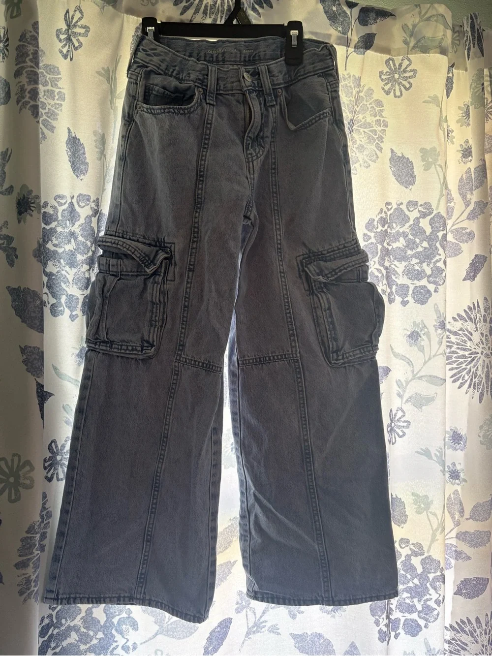 Old Navy Girl’s High Rise Baggy Cargo jeans
